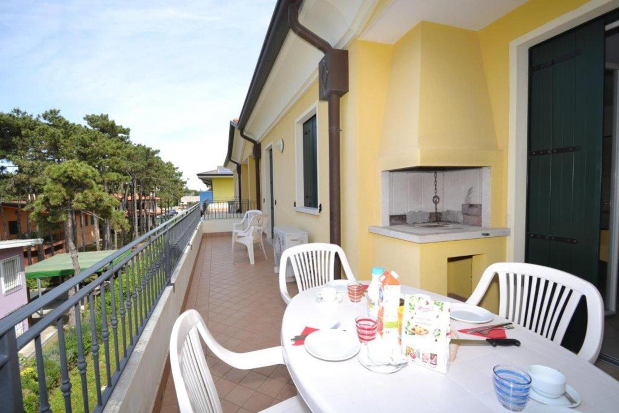 Seaside Comfort Flat With Modern Amenities Apartment Bibione Exterior photo